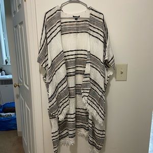 American Eagle Kimono